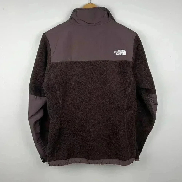 The North Face Men's Fleece-Lined Insulated Jacket - Perfect for Cold Weather - Picture 2 of 6